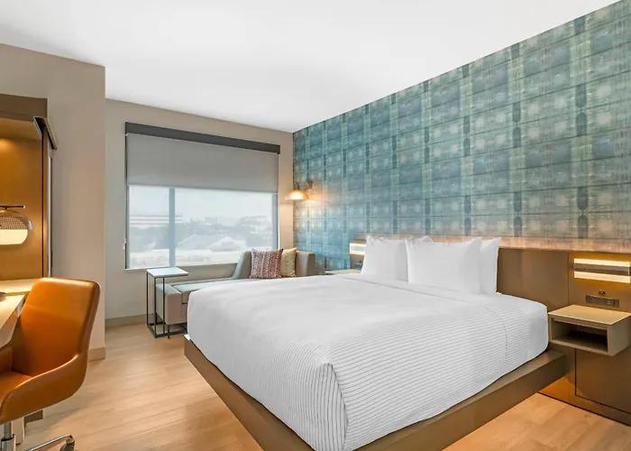 Hotel Cambria Worth - Medical Center