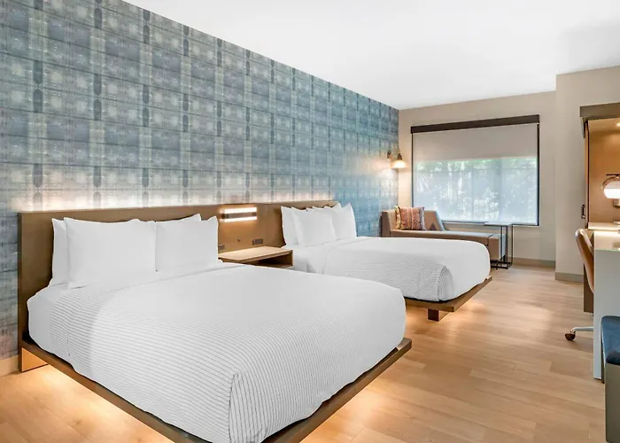 Cambria Worth - Medical Center Hotel