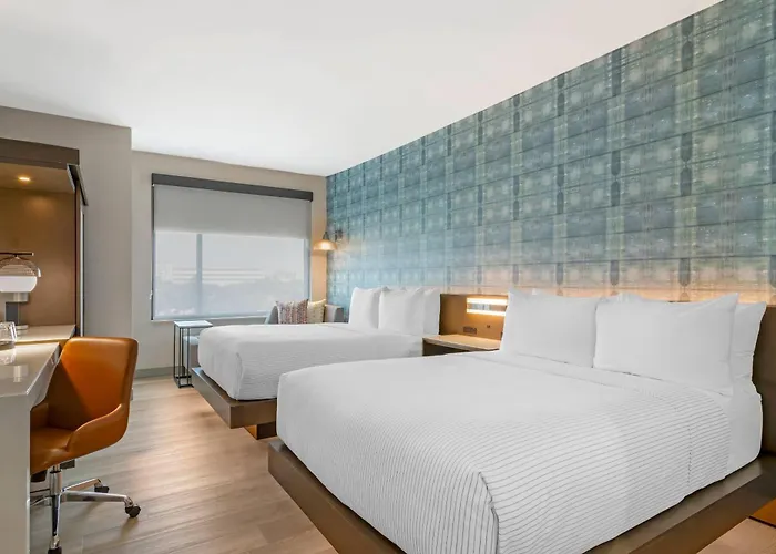 Hotel Cambria Worth - Medical Center