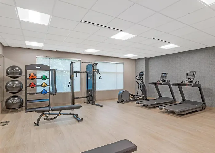 Cambria Worth - Medical Center